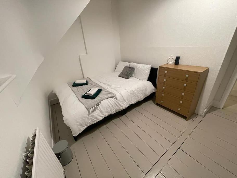 Stunning 2 Bedroom On Tower Bridge Londen Buitenkant foto