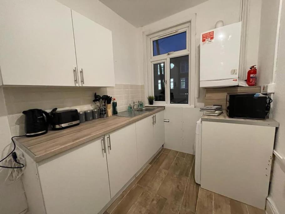 Stunning 2 Bedroom On Tower Bridge Londen Buitenkant foto